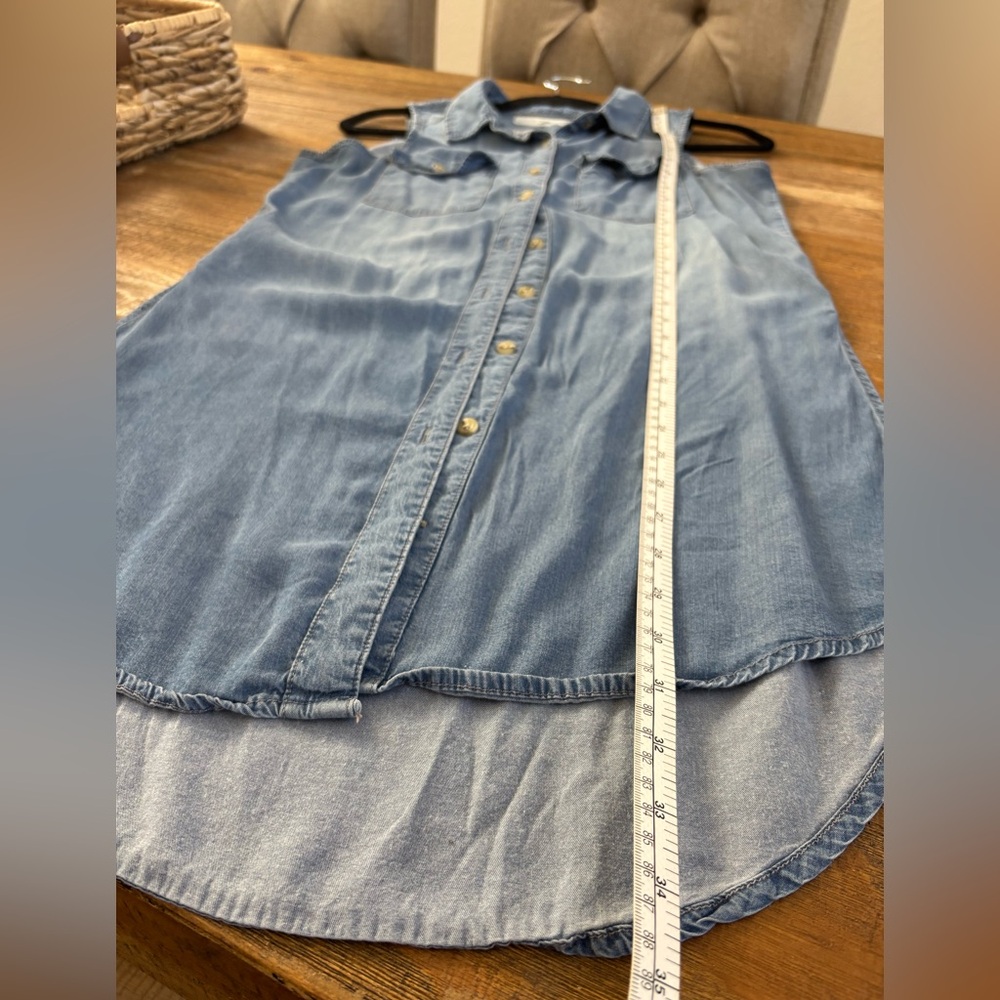 Denim Sleeveless Button-Up Tunic Top - Picture 3 of 6